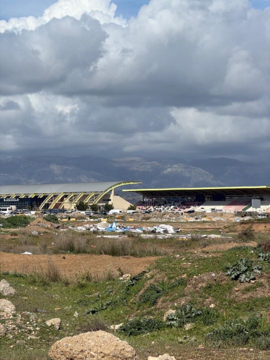 Kuş cenneti çöplüğe döndü