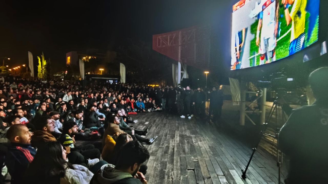 Milli takımın galibiyeti Antalya'da coşkuyla kutlandı