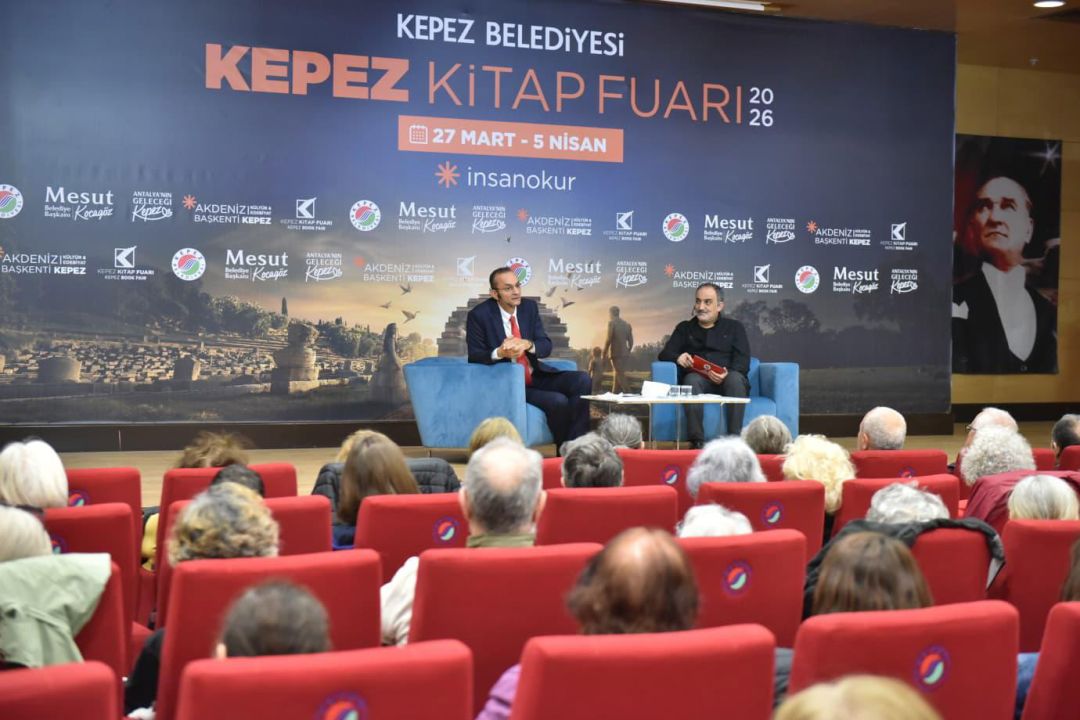Kepez Kitap Fuarı'nda 'Yaşam Boyu Öğrenme' konuşuldu