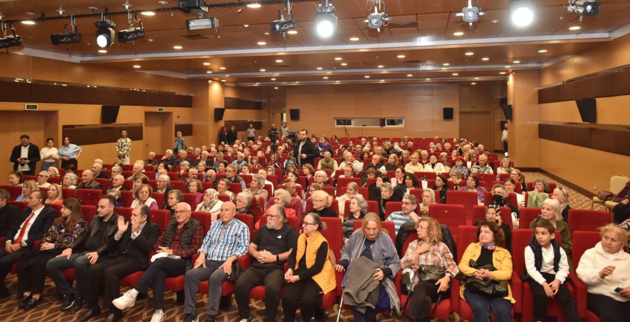 Kepez Kitap Fuarı'nda 'Yaşam Boyu Öğrenme' konuşuldu