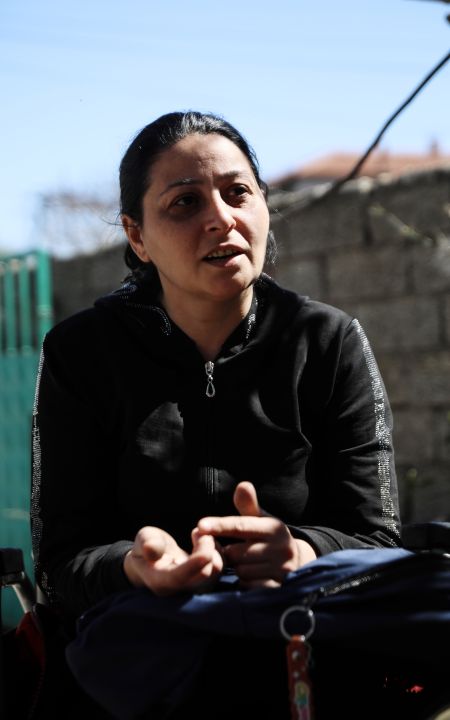 Balkondan düşüp tekerlekli sandalyeye mahkum kaldı, 2 bin lira nafaka nedeniyle engelli maaşı bağlanmadı