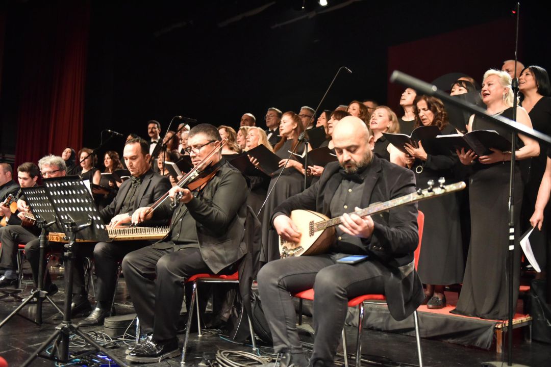 Kepez’de Selami Şahin şarkılarıyla müzik dolu gece