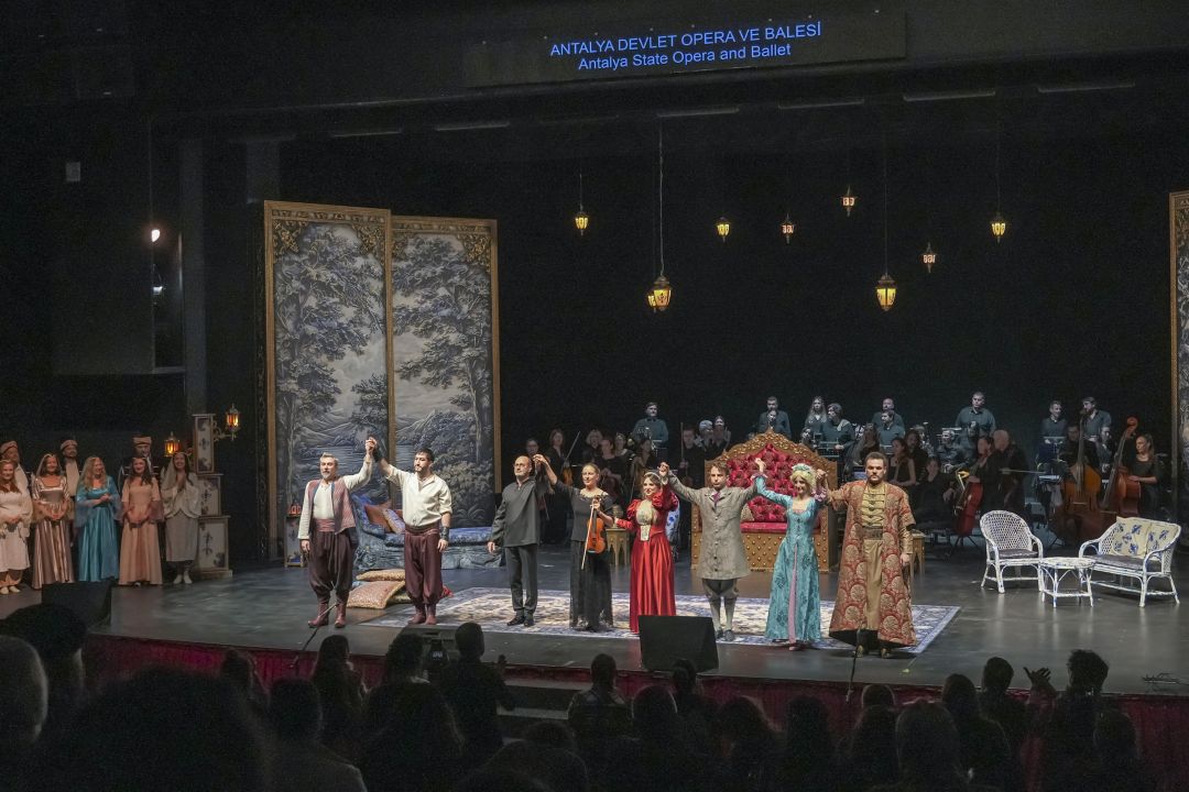 'Saraydan Kız Kaçırma' opera sahnesinde
