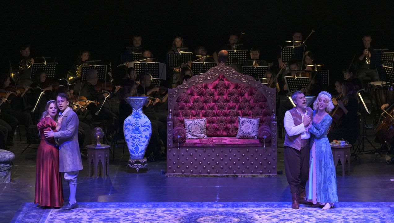 'Saraydan Kız Kaçırma' opera sahnesinde
