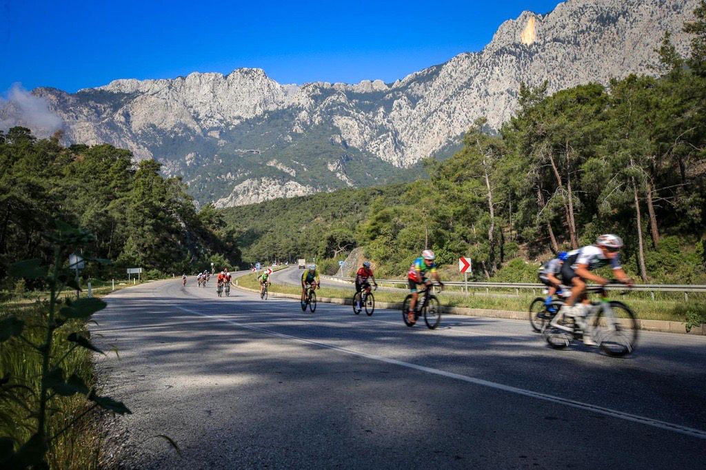 Fraport TAV Antalya Airport'tan AKRA Gran Fondo'ya destek