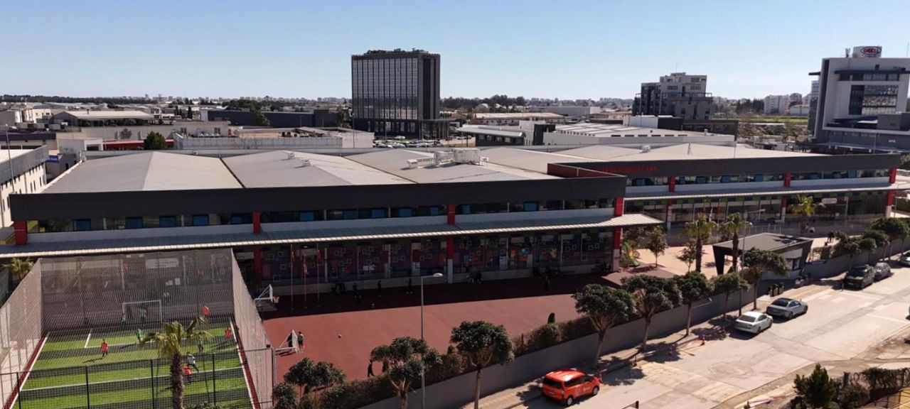 Nesibe Aydın Okulları, eğitimci Ali Uğur ile güçlerini birleştirdi