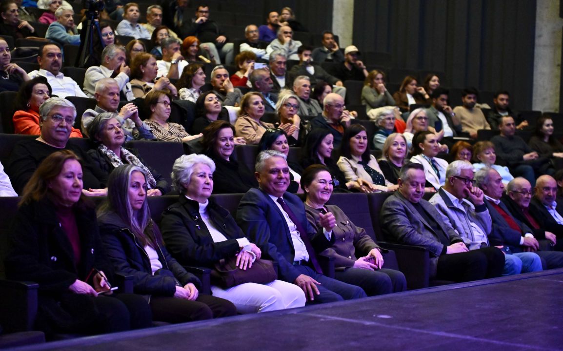 Muratpaşa’da şiir ve müzik dolu gece