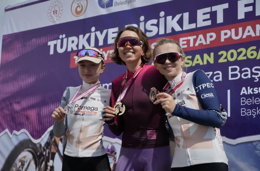 Bisiklet sporcusu Melike Çakır, Türkiye Kupası etabında birinci
