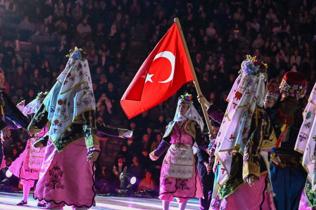 Aspendos'ta 'Kökten Geleceğe Maarif Yolcuları' konseri