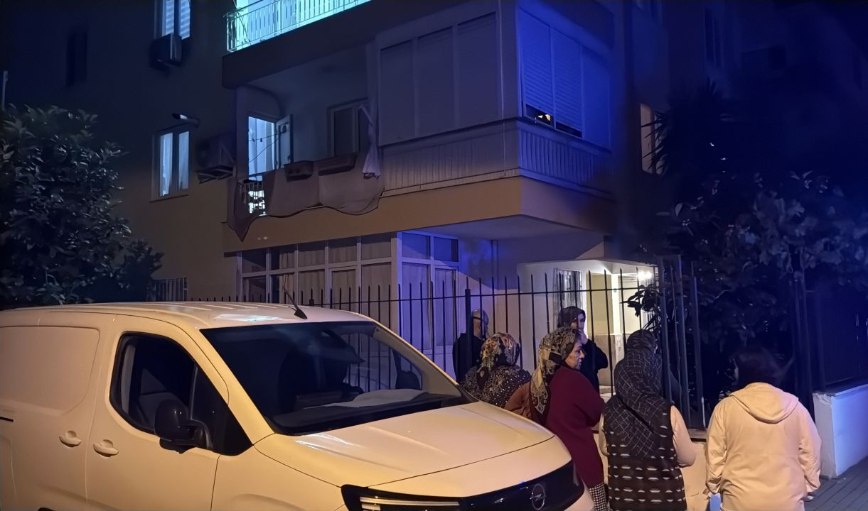 16 yaşındaki Mert, evde silahla vurulmuş ölü bulundu