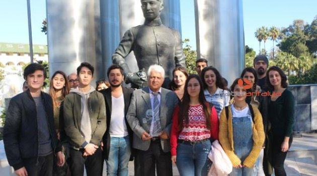 100 yıl önce 'Paris 2' savaş gemisini batıran Yüzbaşı Aker anıldı