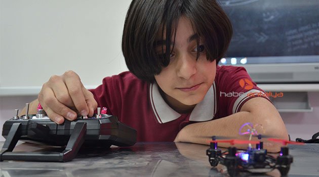 12 yaşındaki Mert, 'bomba bulan drone' tasarladı