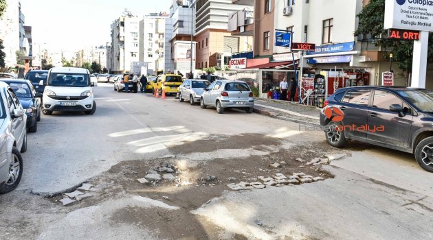 13 km yolu tahrip edilen belediye, kurumları uyardı!