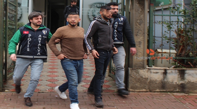 Antalya'da araçtan hoparlör hırsızlığı 
