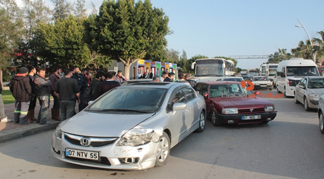 Antalya’da 5 araçlı zincirleme kaza