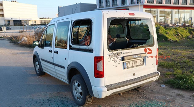 Kızdığı babasının aracına ateş etti