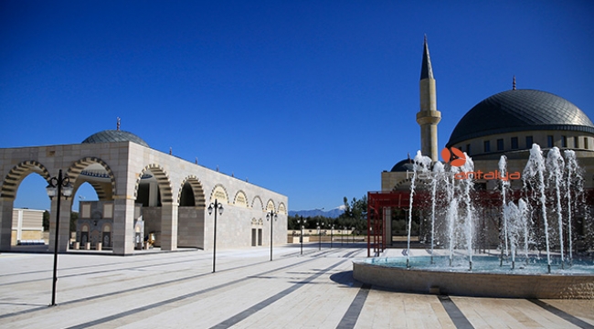 Kurşunlu Cami ve Kent Mezarlığı Projesi tamamlandı