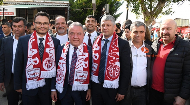 Böcek: "Altın Portakal özüne dönecek"