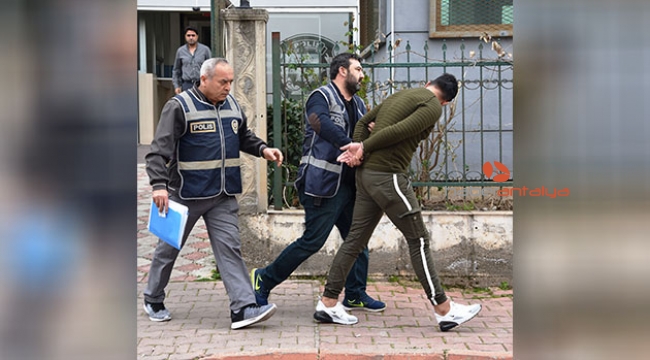 'İcradan ucuza araç alacağım' diyerek dolandırdı