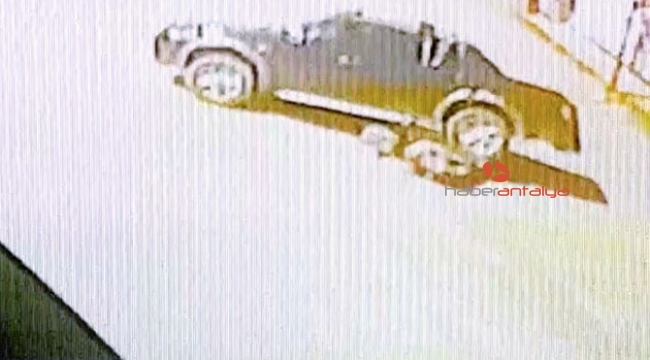 Kamyonetin altında inanılmaz kurtuluş