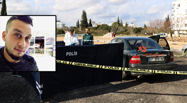 Kayıp olarak aradığı oğlunu otomobilinde ölü buldu