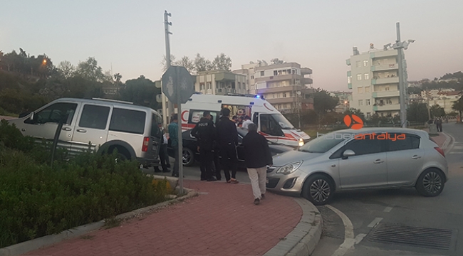 Kaza yapan araçtan inip bir anda bayıldı