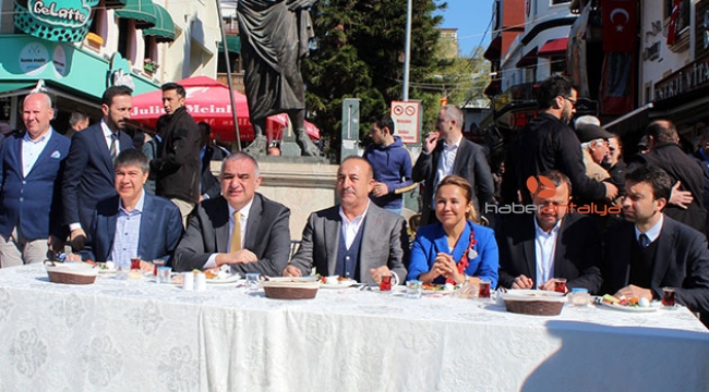 Rus bakan vize için geliyor