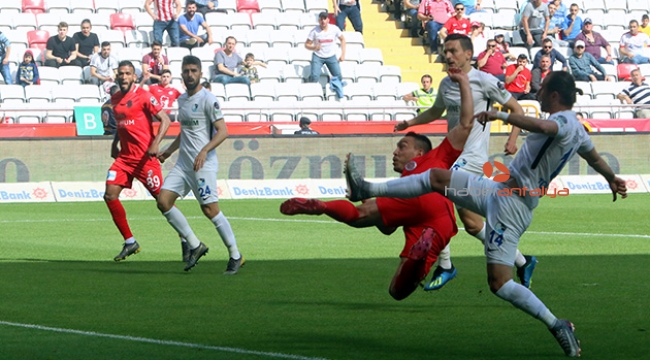 Antalyaspor- Büyükşehir Belediye Erzurumspor karşılaşması