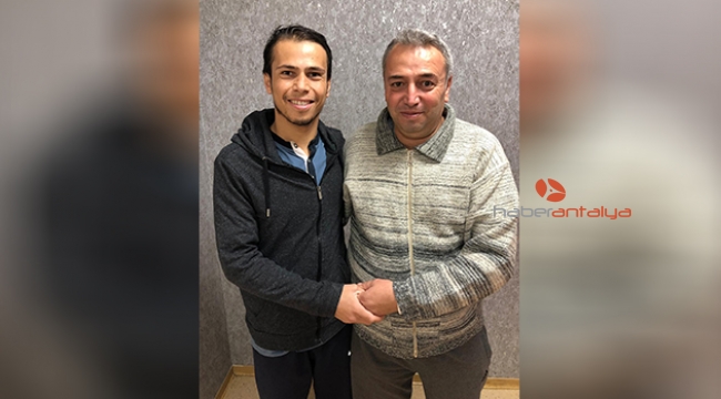 Babası hayata bağladı