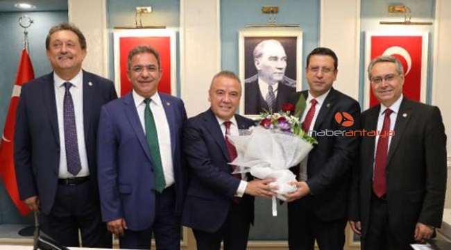 CHP'li milletvekillerinden Başkan Böcek'e ziyaret 