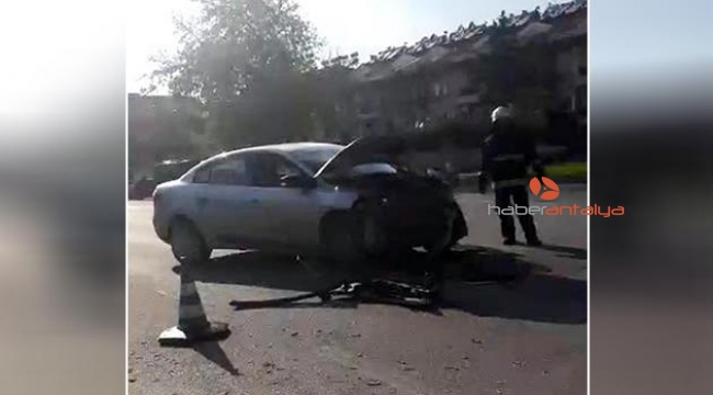 Manavgat'ta iki otomobil çarpıştı