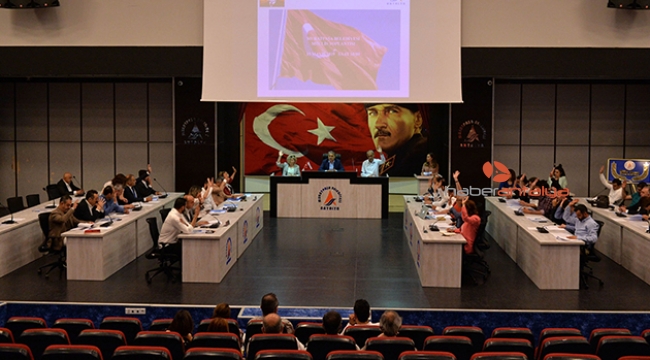 Adı okulunda yaşayacak