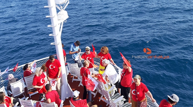 Antalya bayramda nüfusu kadar ziyaretçi ağırlayacak