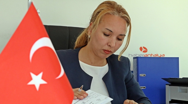 Antalya'nın muhtar azası Rus gelini mesaiye başladı