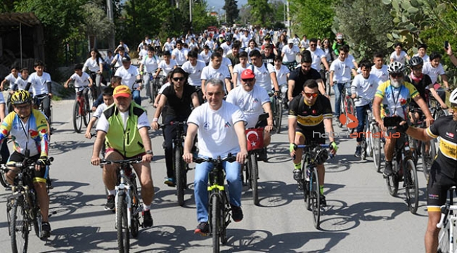 Başkan Esen, şenlikte pedal çevirdi