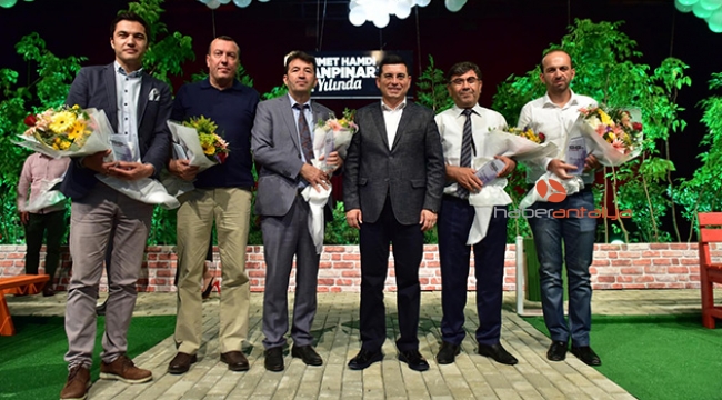 Edebiyat ödülleri sahiplerini buldu 