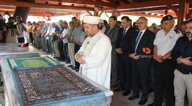 Antalya'da Mursi için gıyabi cenaze namazı kılındı