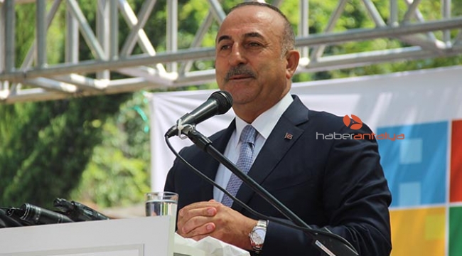 Bakan Çavuşoğlu, Alanya’da mezuniyet törenine katıldı