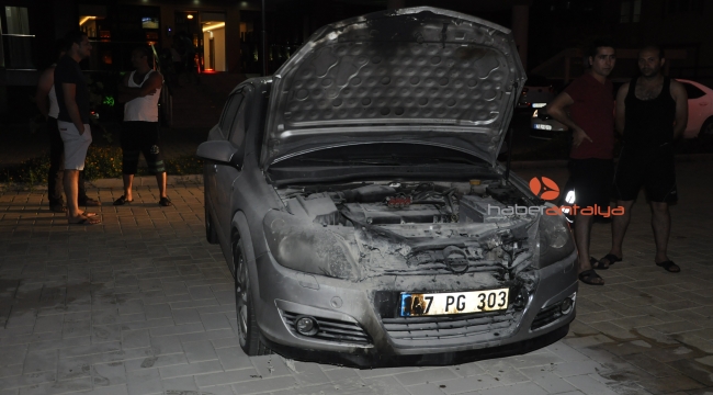 Polis memurunun otomobili kundaklandı 