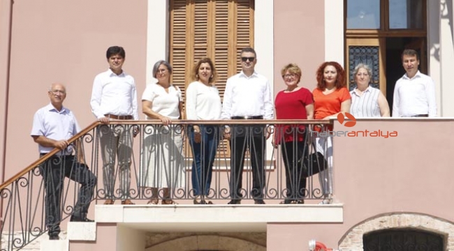 Antalya Lisesi teslim edildi