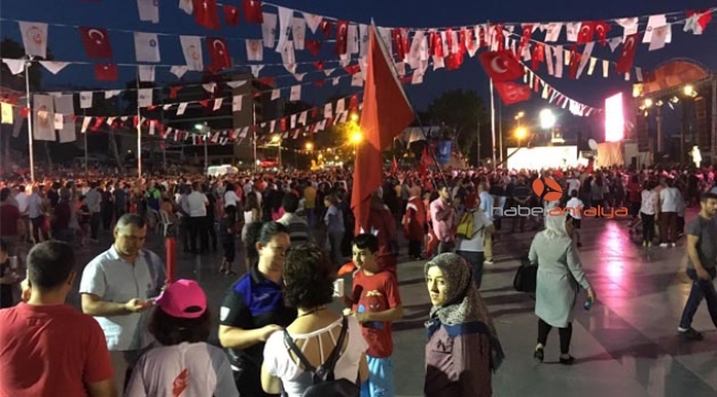 Antalya polisinden 15 Temmuz bilgilendirmesi