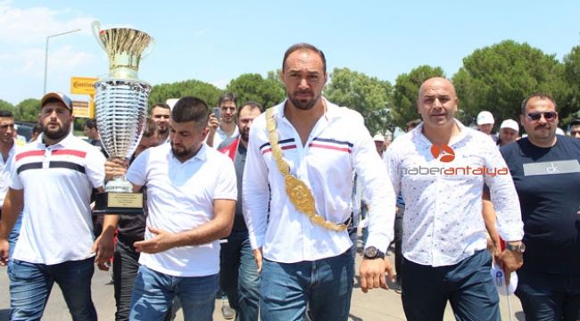 Coşkulu karşılama!