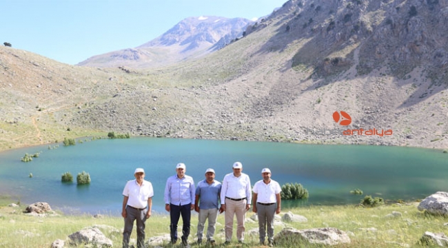 Doğa harikaları, Yeşil Göl ve Uçarsu Şelalesi