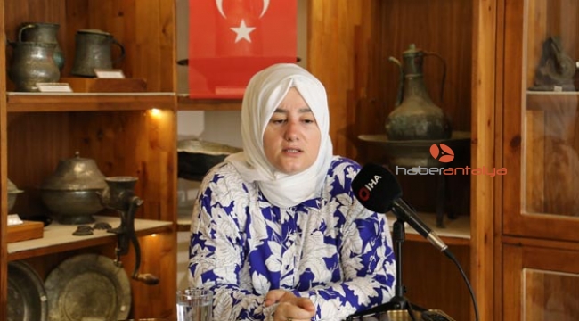 Karanlık geceyi gözyaşları içinde anlattı