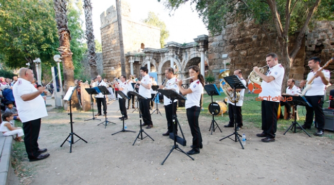 Şehirde müzik var