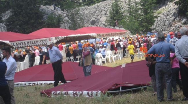 Şenliği hortum vurdu !