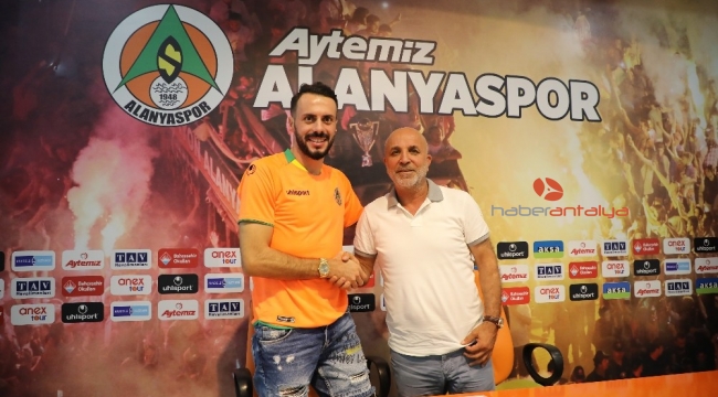 Alanyaspor, Lokman Gör için imza töreni düzenlendi