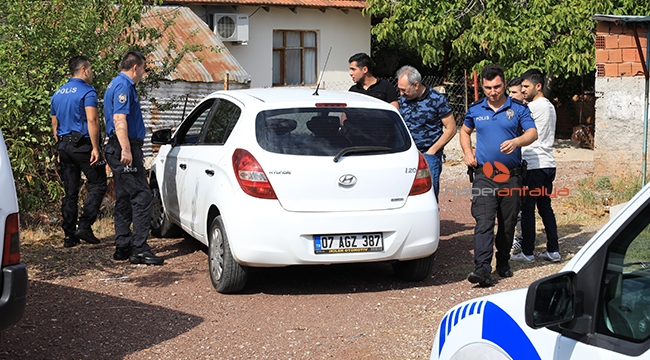 Antalya'da iki grup, hastane önünde birbirine ateş açtı
