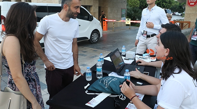 Antalya&#039;da Jennifer Lopez kuyruğu ..