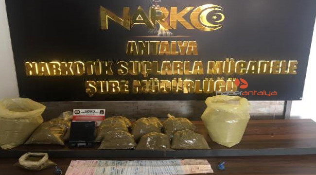 Antalya'da uyuşturucudan 4 kişi tutuklandı